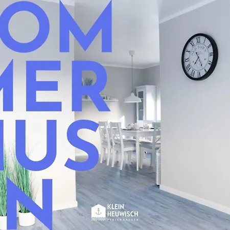 Holiday home Ferienhaushaelfte Sommerhusen Busum